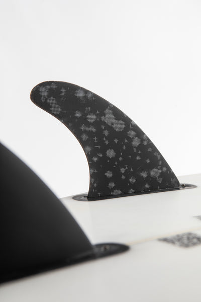 FIBERGLASS SERIES BLACK.