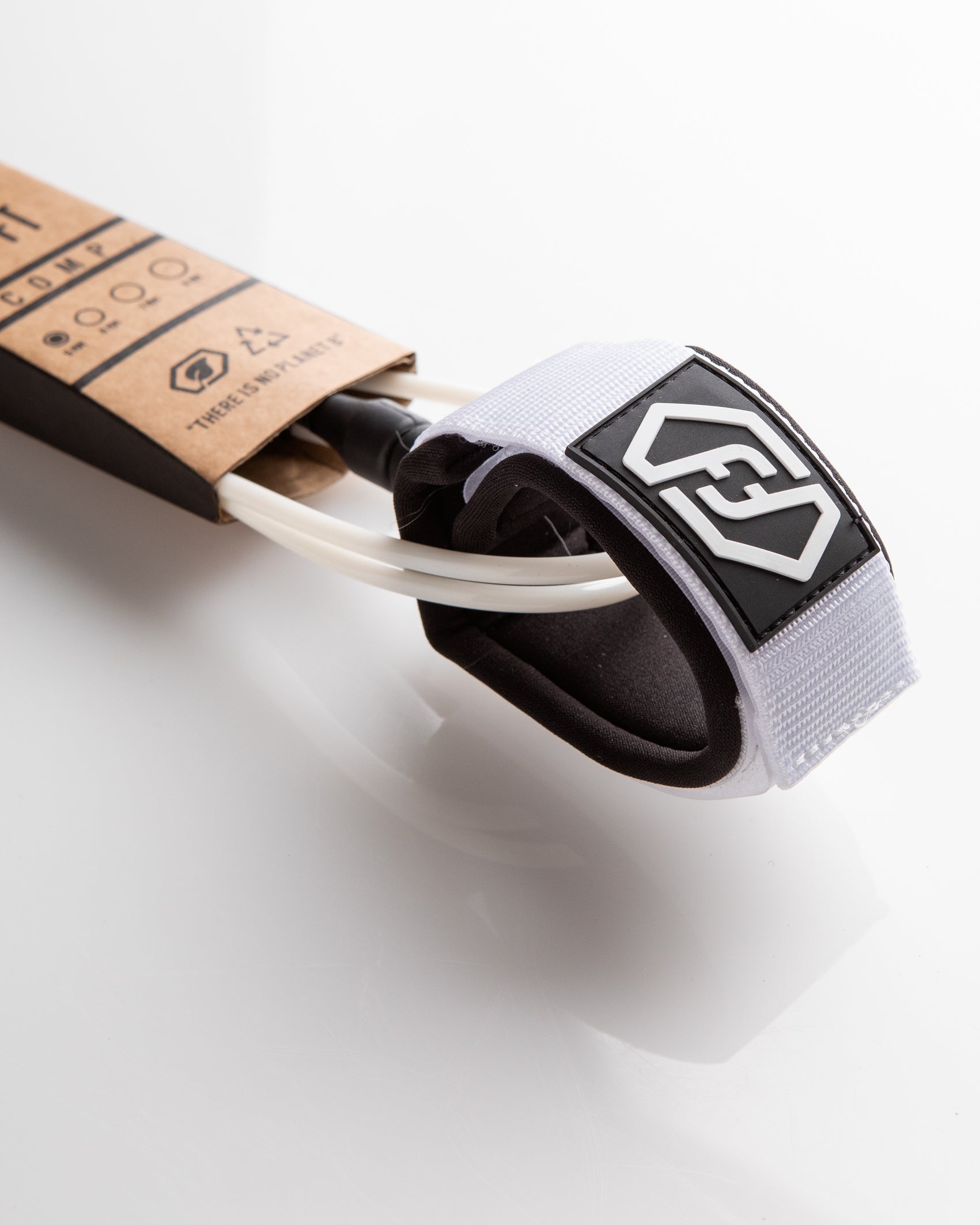 LEASH WHITE 5' to 8'