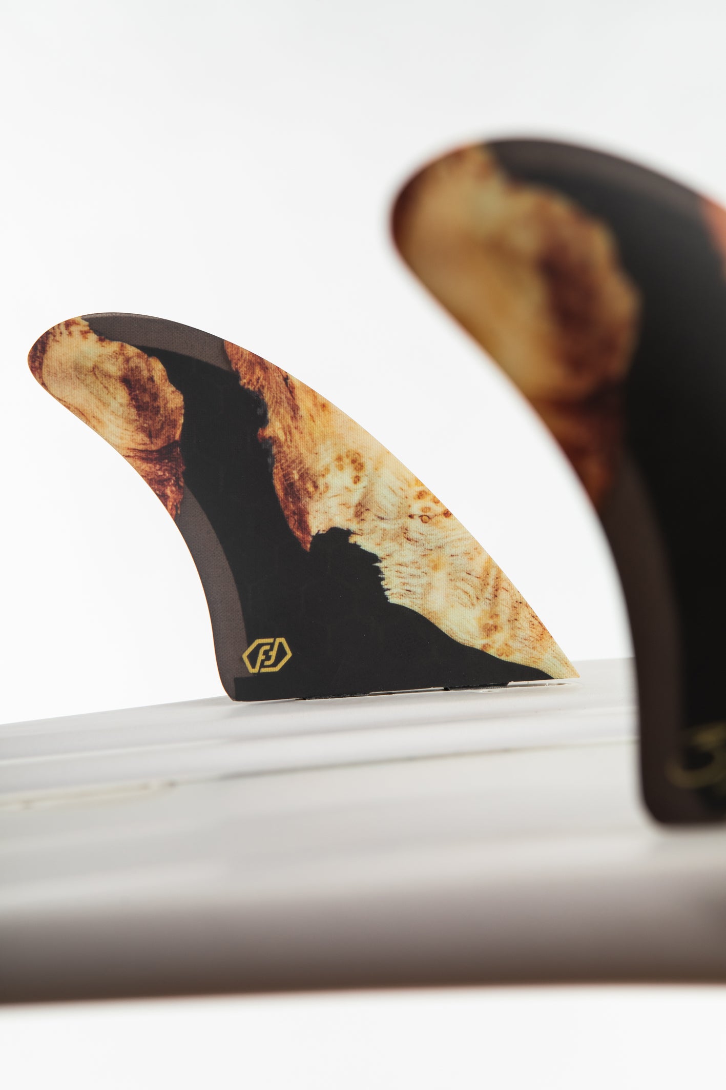 BUGARSKI MODERN KEEL WOOD.