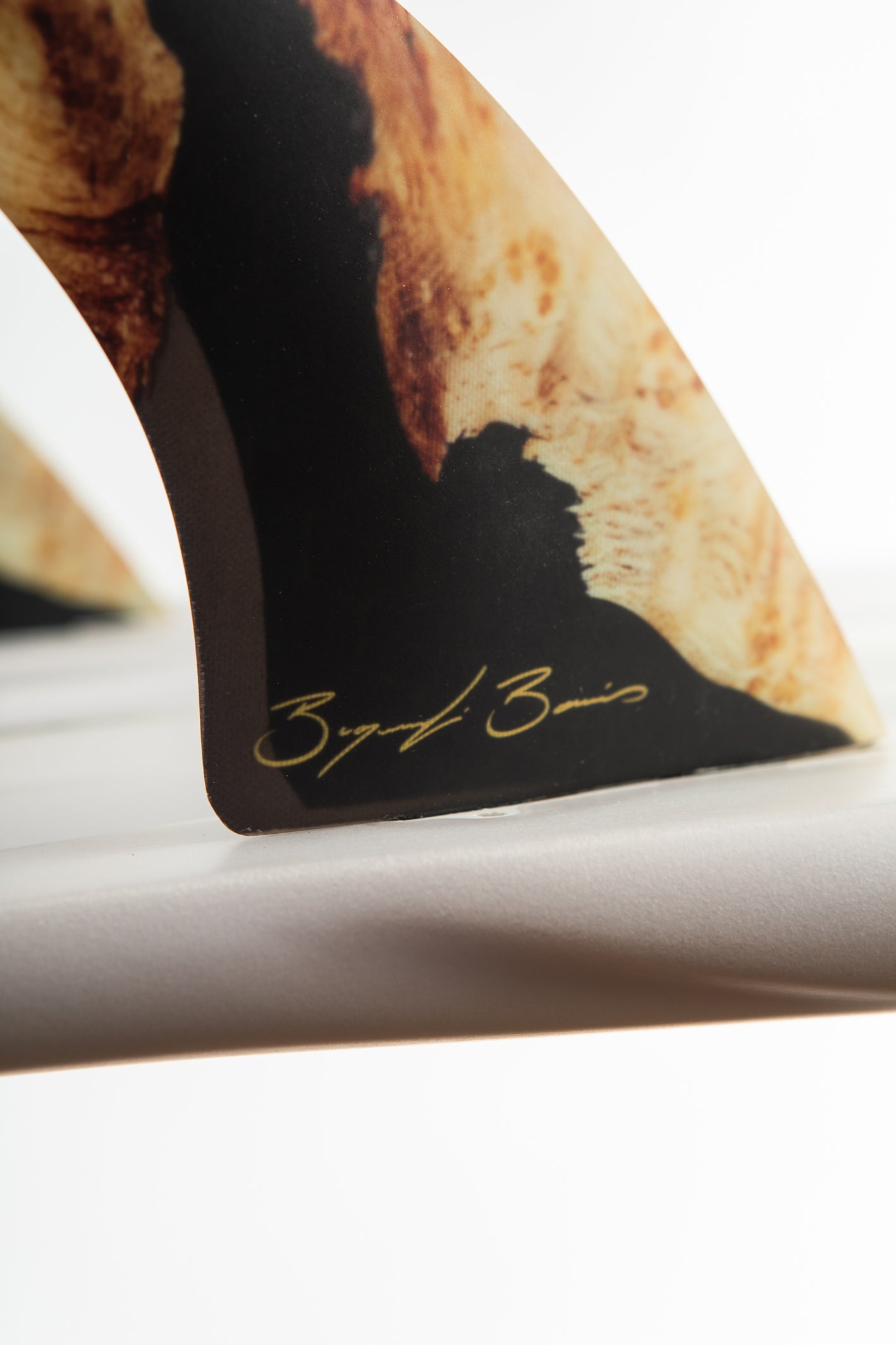 BUGARSKI MODERN KEEL WOOD.