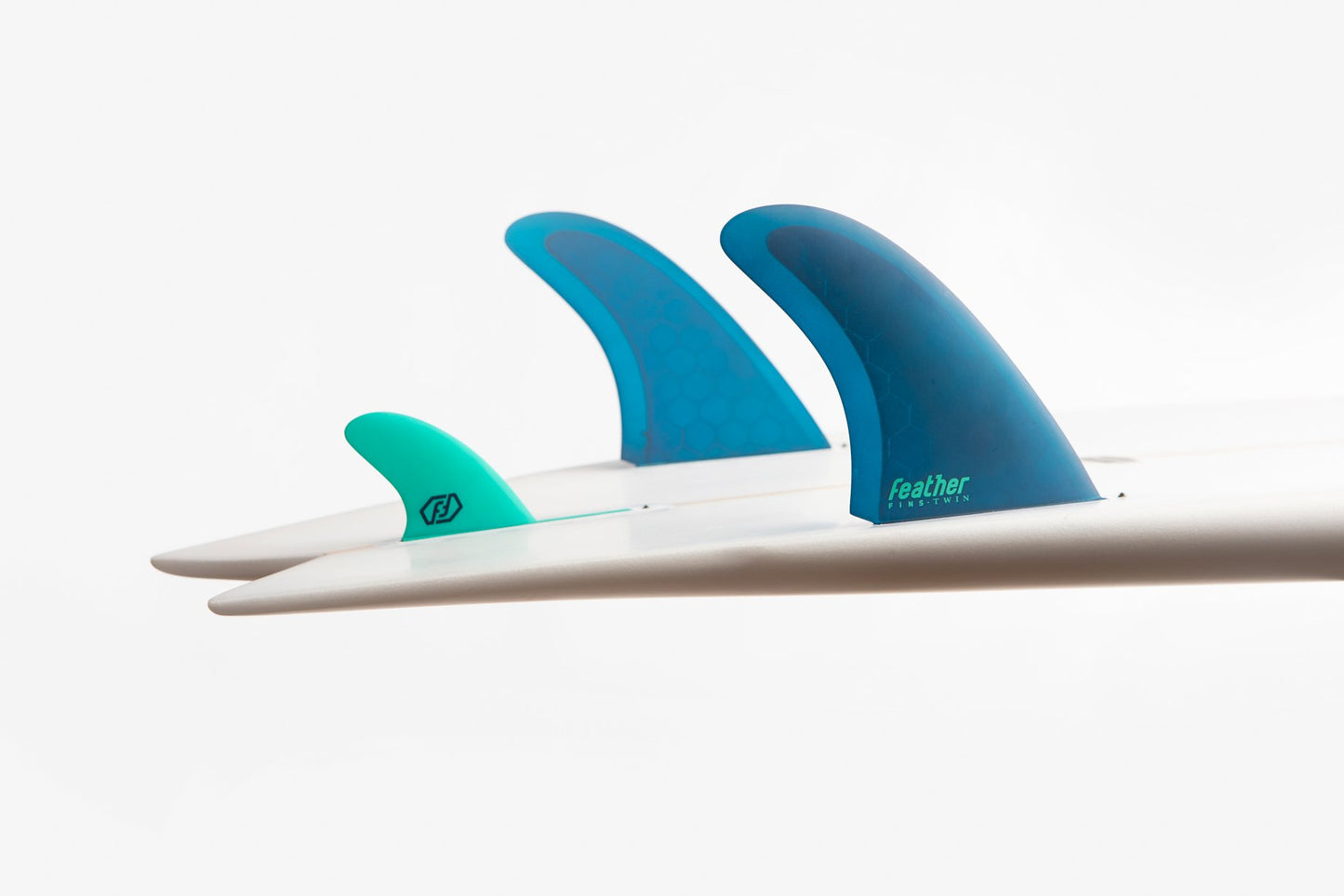 TWIN FIN BLUE AKILA 2+1.