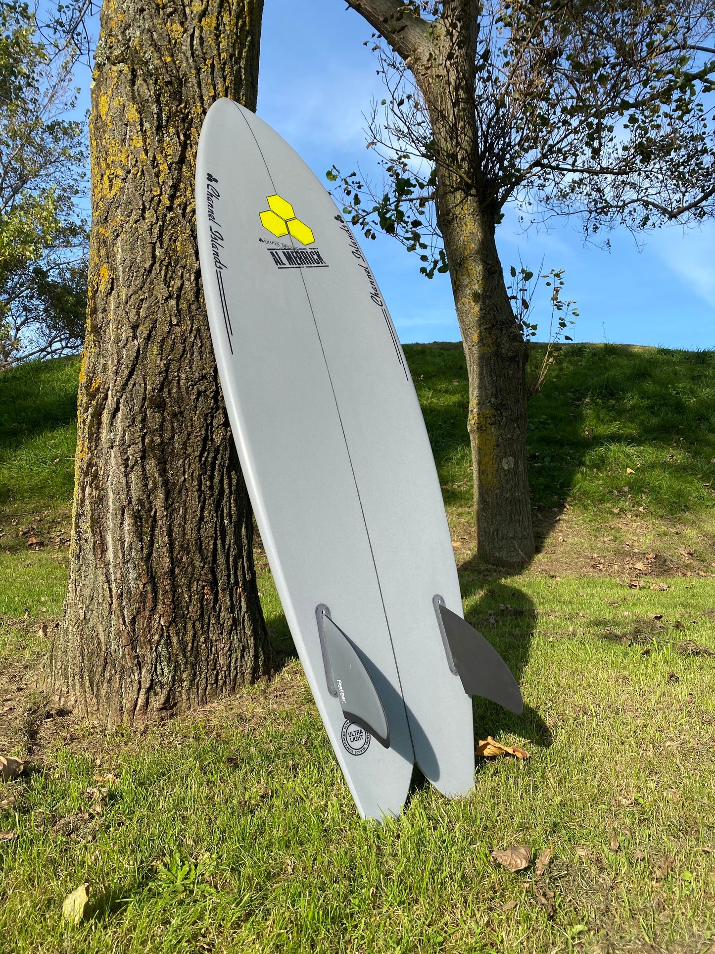 KEEL GREY.